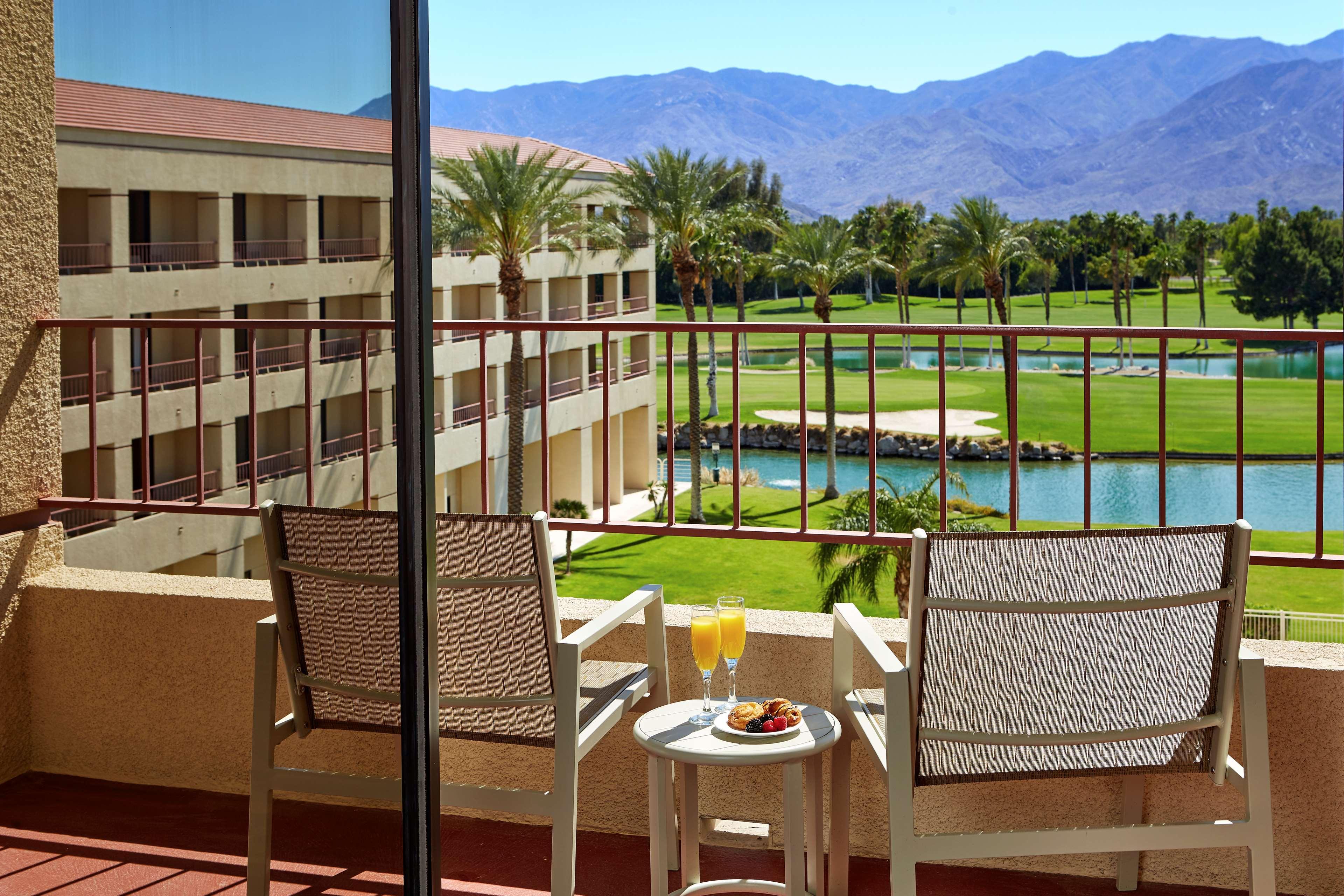 HOTEL DOUBLETREE BY HILTON GOLF RESORT PALM SPRINGS CATHEDRAL CITY